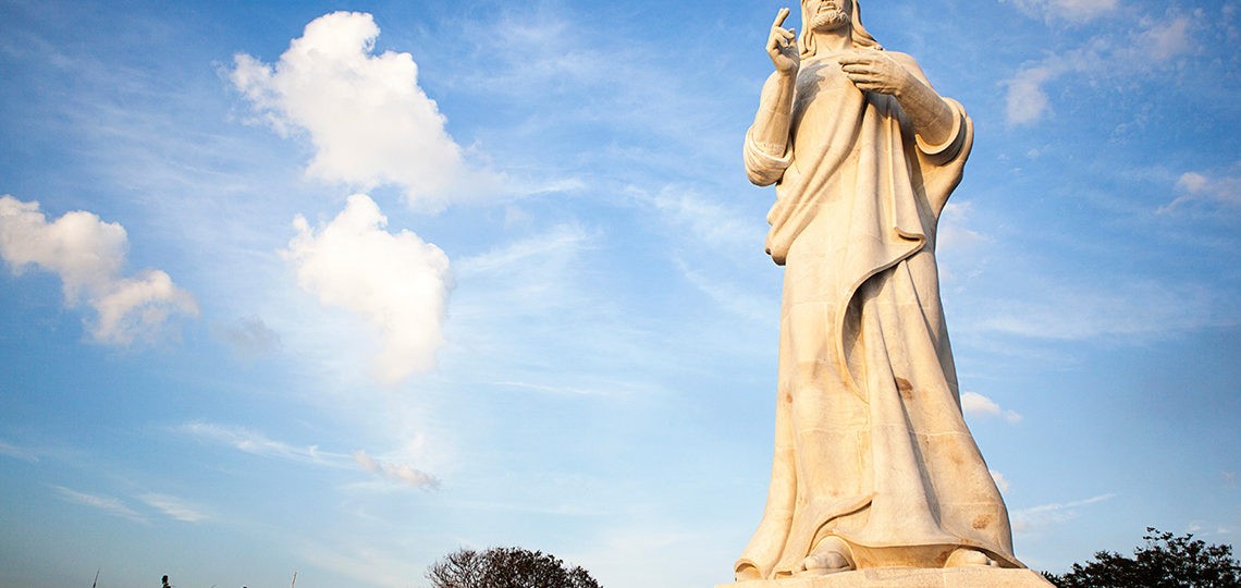Estatua Cristo de La Habana 1 high Christ of Havana